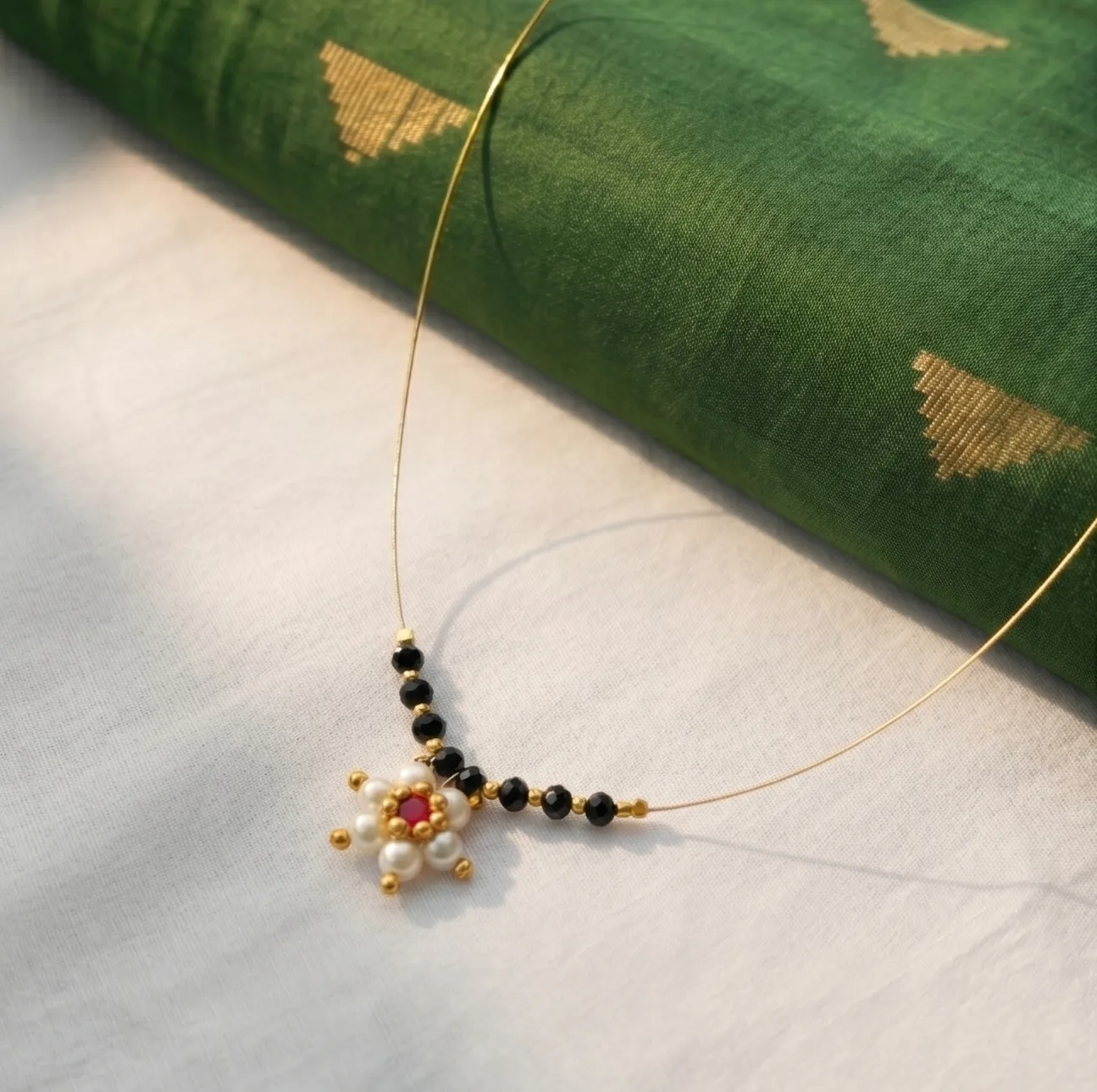 Nitya Pearl-Bloom Mangalsutra Pendant Chain